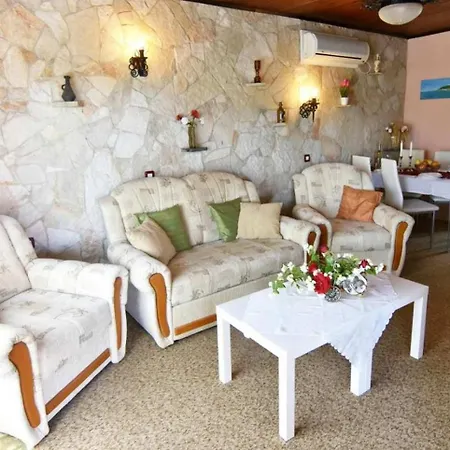 In With Terrace, Air Conditioning, Wi-fi * Savudrija